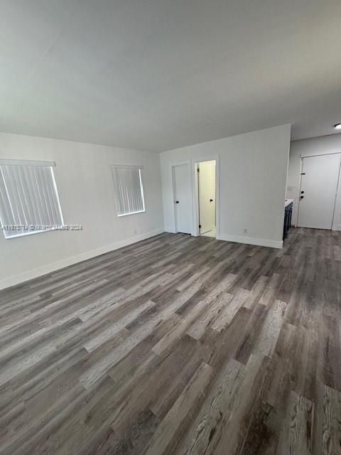 For Rent: $1,600 (1 beds, 1 baths, 1242 Square Feet)