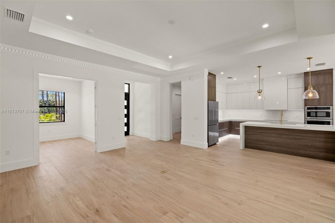 For Sale: $1,349,999 (4 beds, 3 baths, 2570 Square Feet)