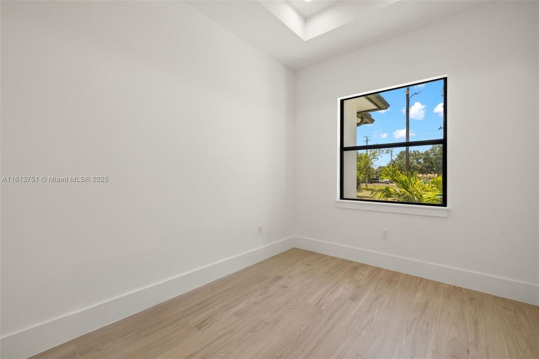 For Sale: $1,349,999 (4 beds, 3 baths, 2570 Square Feet)