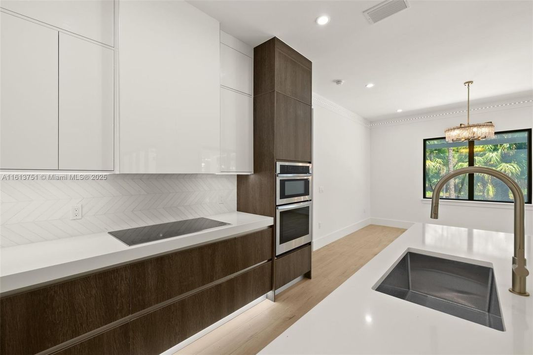 For Sale: $1,349,999 (4 beds, 3 baths, 2570 Square Feet)