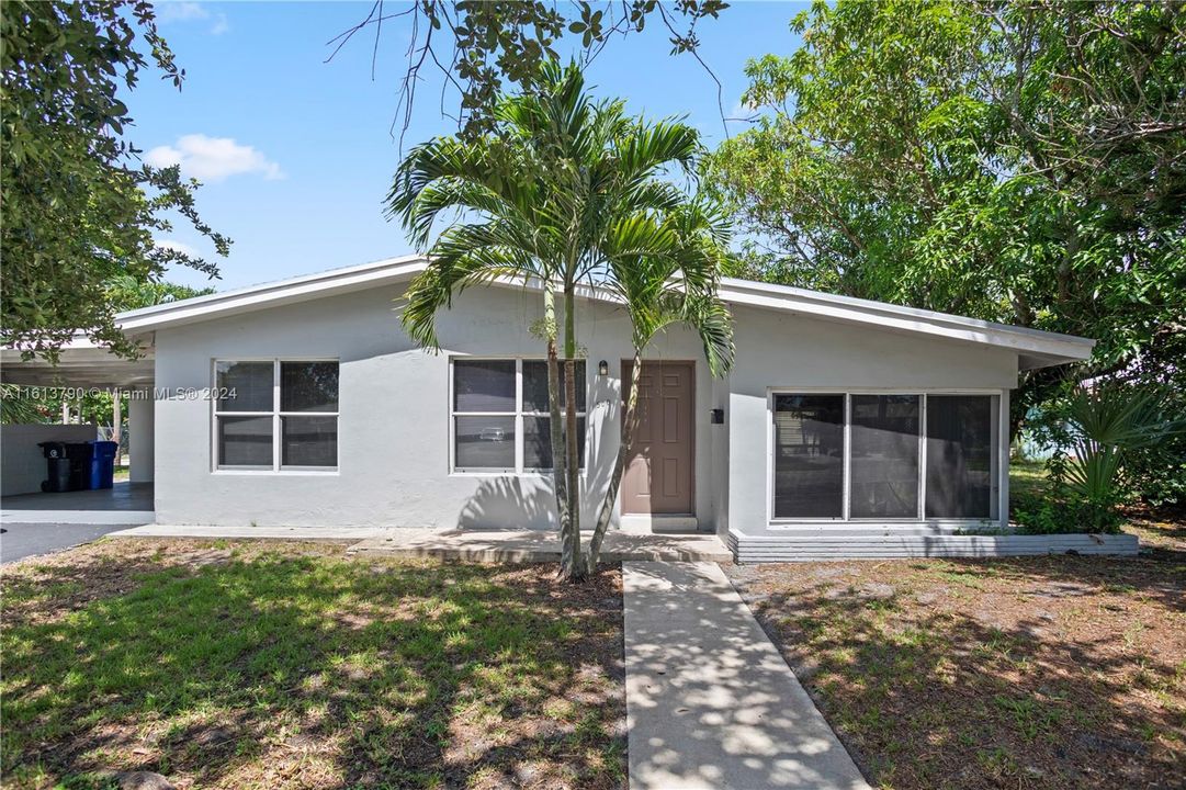 Active With Contract: $425,000 (3 beds, 2 baths, 1400 Square Feet)