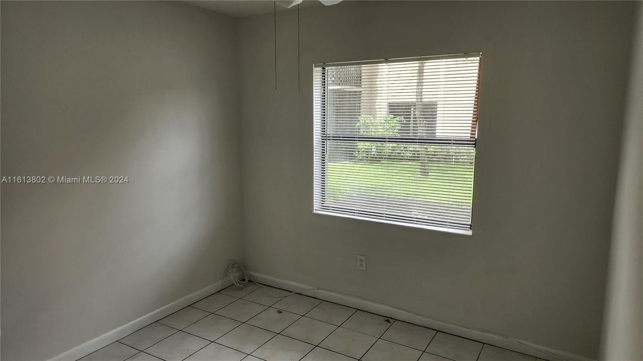 For Rent: $2,850 (3 beds, 2 baths, 1093 Square Feet)