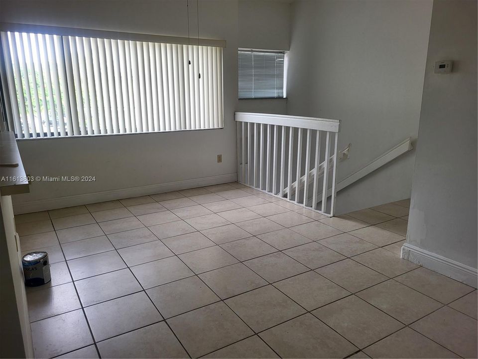 For Rent: $2,150 (1 beds, 1 baths, 832 Square Feet)