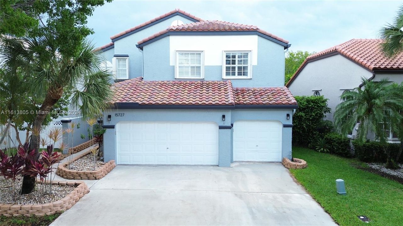 For Sale: $849,500 (4 beds, 2 baths, 2866 Square Feet)