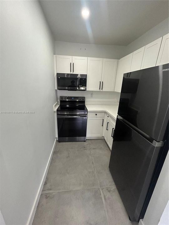 For Rent: $1,700 (0 beds, 0 baths, 450 Square Feet)