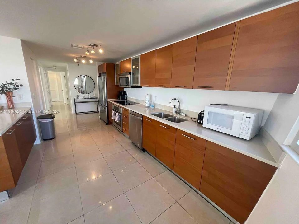 En Venta: $819,000 (2 camas, 2 baños, 1433 Pies cuadrados)