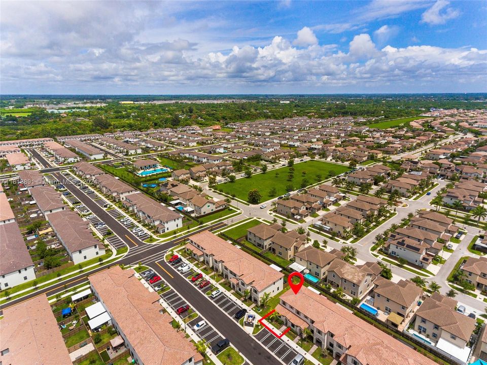 For Sale: $496,000 (3 beds, 3 baths, 1328 Square Feet)