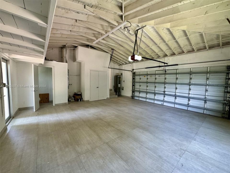 HUGE 2.5 CAR GARAGE W/HALF BATH