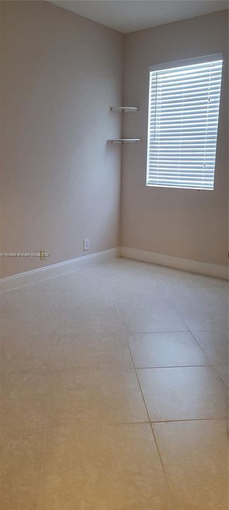 For Rent: $3,600 (3 beds, 2 baths, 2162 Square Feet)