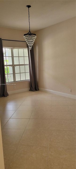 For Rent: $3,600 (3 beds, 2 baths, 2162 Square Feet)