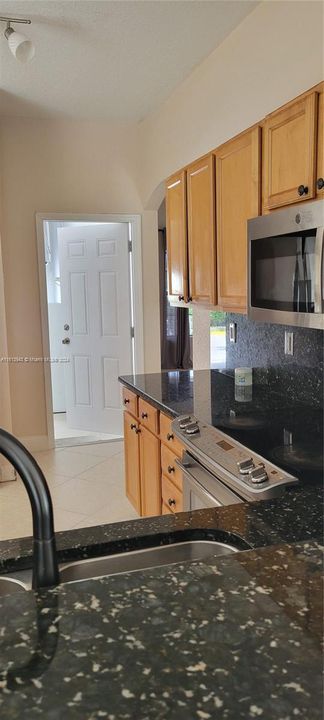 For Rent: $3,600 (3 beds, 2 baths, 2162 Square Feet)