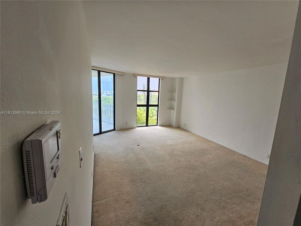 En Venta: $275,000 (2 camas, 2 baños, 1312 Pies cuadrados)