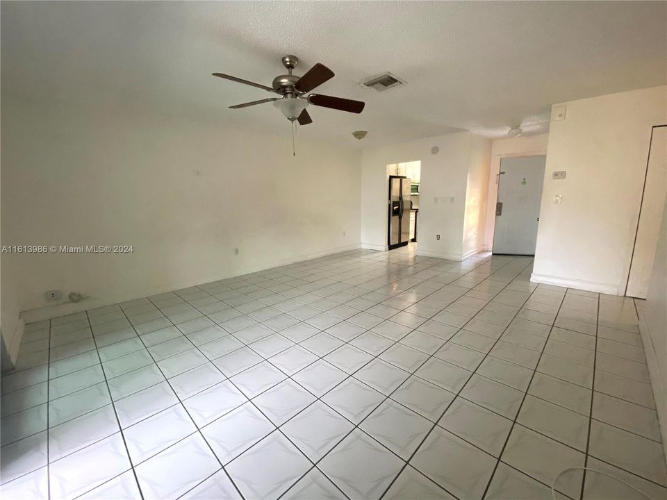 For Rent: $2,950 (3 beds, 2 baths, 1283 Square Feet)