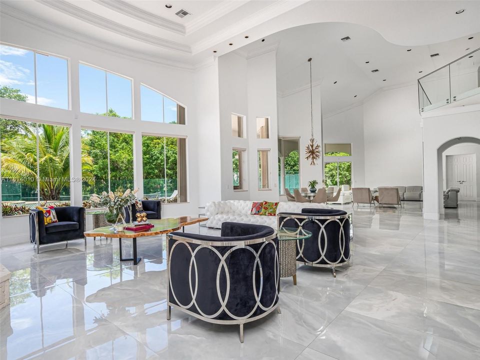 For Sale: $5,599,000 (6 beds, 6 baths, 7488 Square Feet)