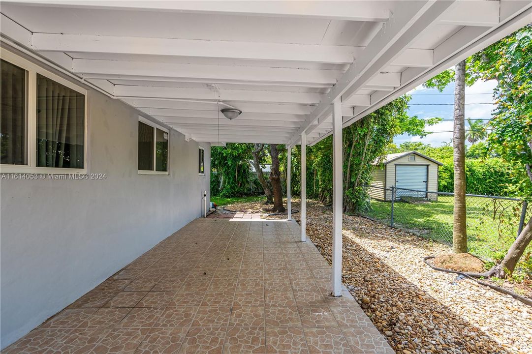 For Sale: $649,999 (3 beds, 2 baths, 1973 Square Feet)