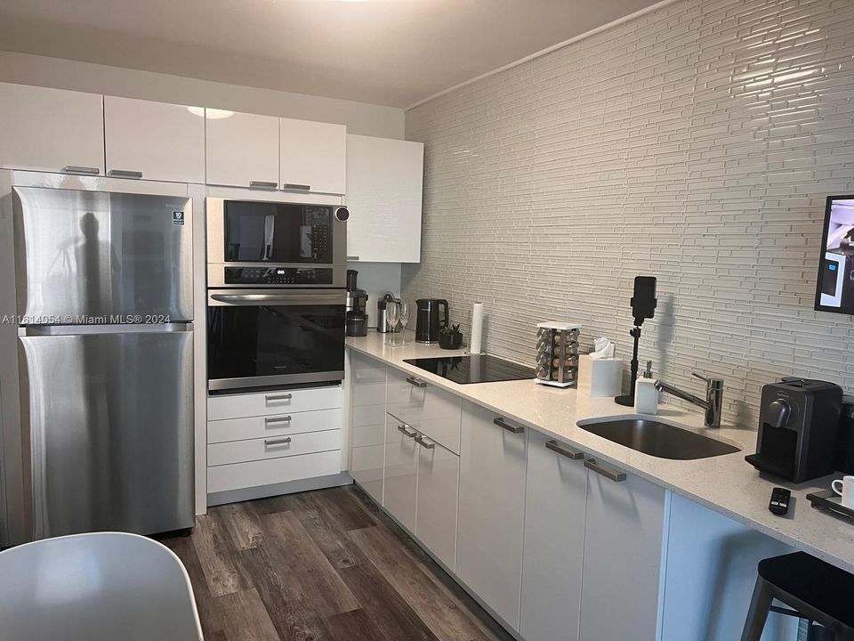 For Rent: $3,500 (2 beds, 2 baths, 1313 Square Feet)