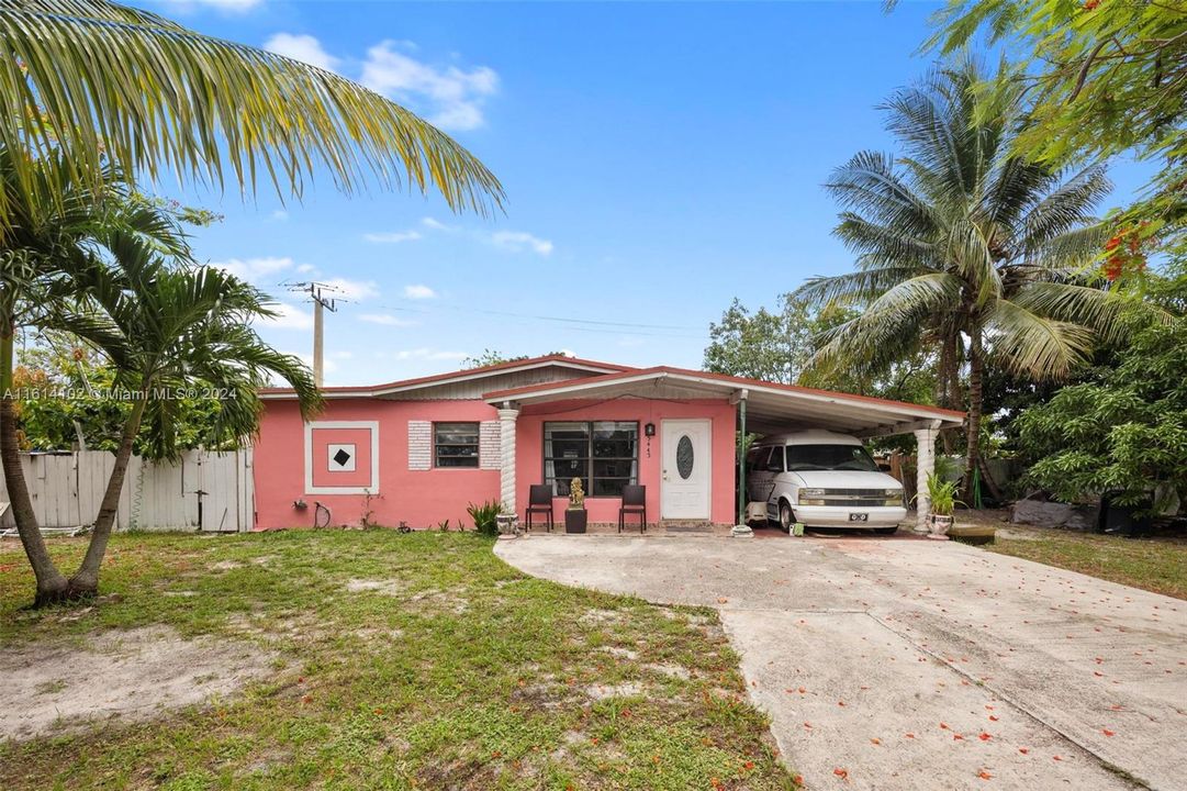 For Sale: $520,000 (3 beds, 1 baths, 920 Square Feet)