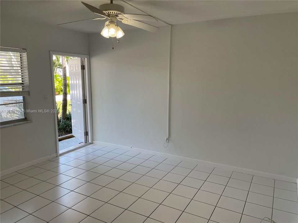 1/1 Wilton Manors - Great Location