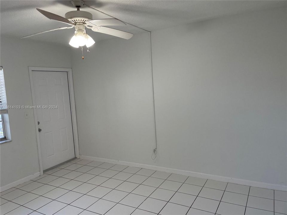 1/1 Wilton Manors - Great Location