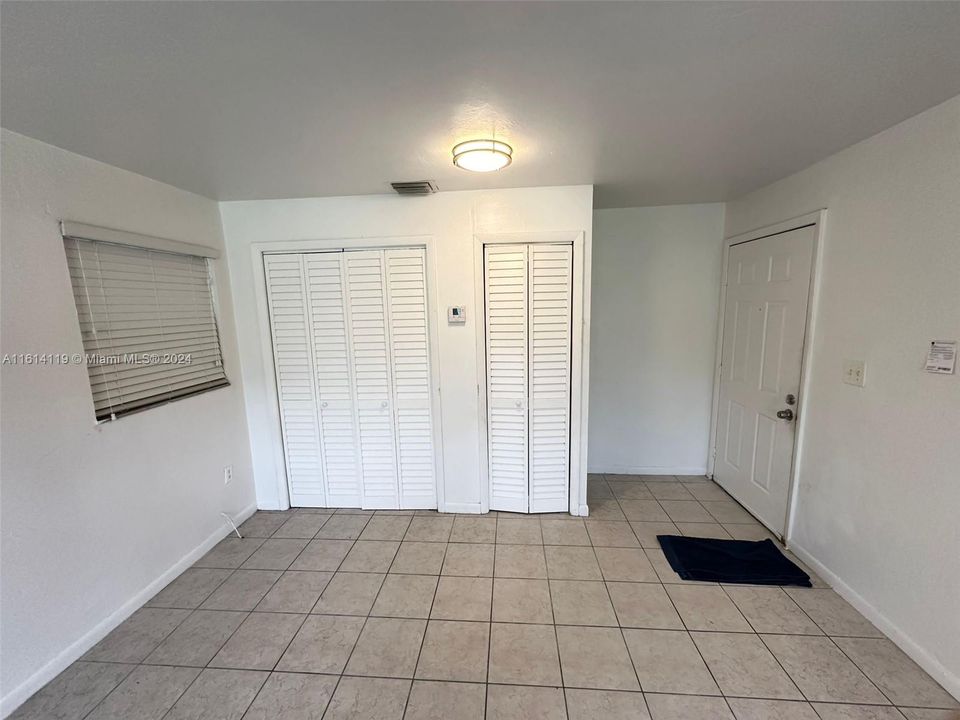 For Rent: $1,500 (0 beds, 1 baths, 750 Square Feet)