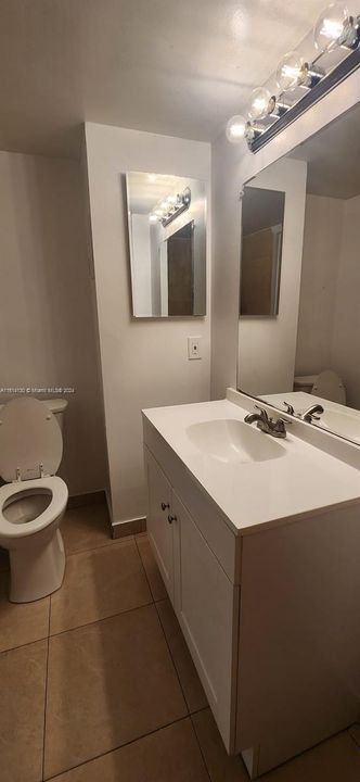 For Rent: $2,100 (2 beds, 2 baths, 956 Square Feet)