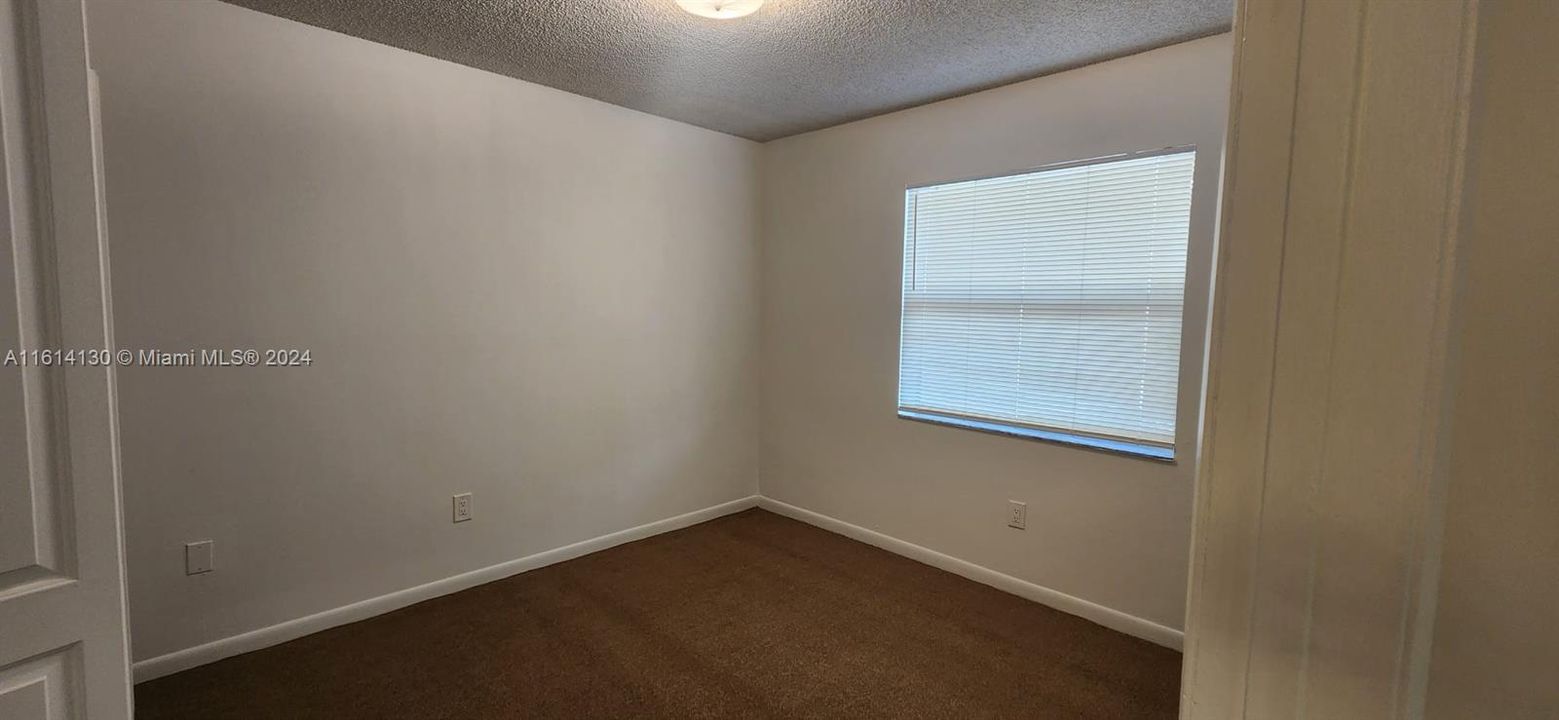 For Rent: $2,100 (2 beds, 2 baths, 956 Square Feet)