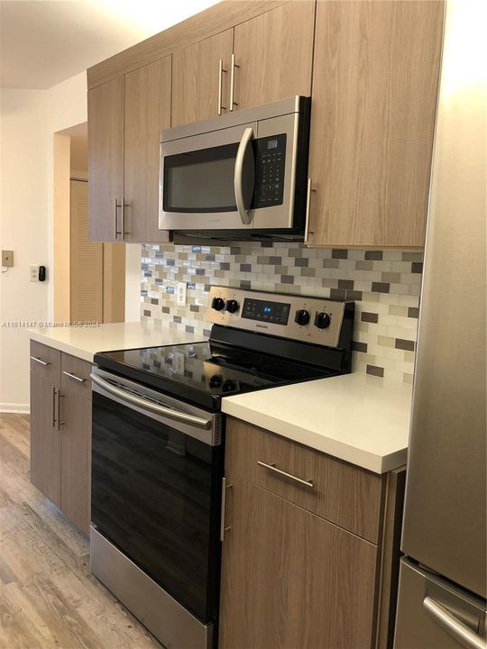 For Rent: $2,400 (2 beds, 2 baths, 1190 Square Feet)