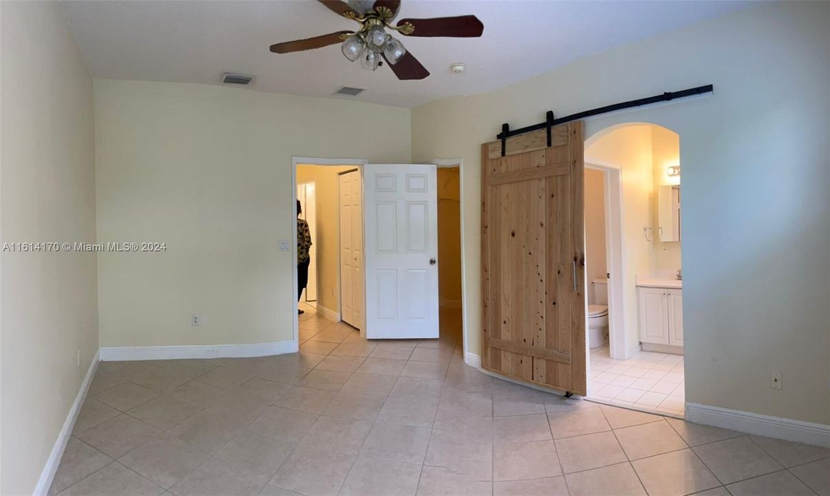 For Rent: $2,700 (3 beds, 2 baths, 1616 Square Feet)