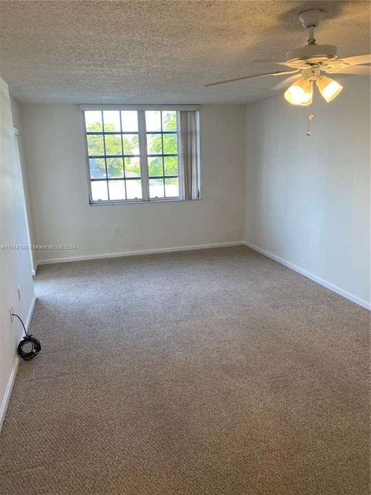 For Rent: $3,075 (2 beds, 2 baths, 840 Square Feet)