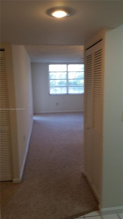 For Rent: $3,075 (2 beds, 2 baths, 840 Square Feet)