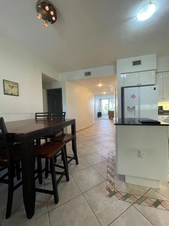For Rent: $8,000 (2 beds, 2 baths, 1450 Square Feet)