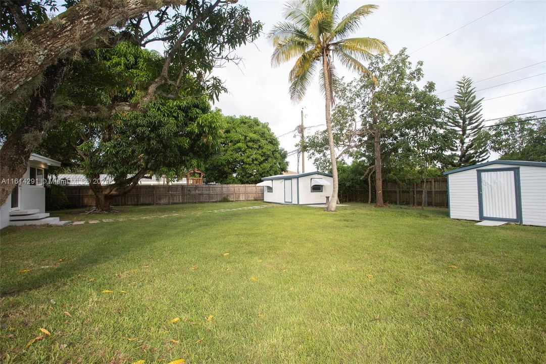 For Sale: $1,055,000 (3 beds, 2 baths, 0 Square Feet)