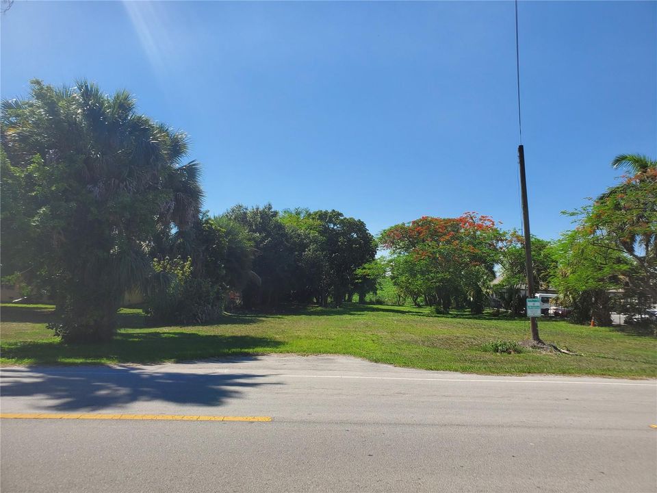 For Sale: $139,900 (0.75 acres)