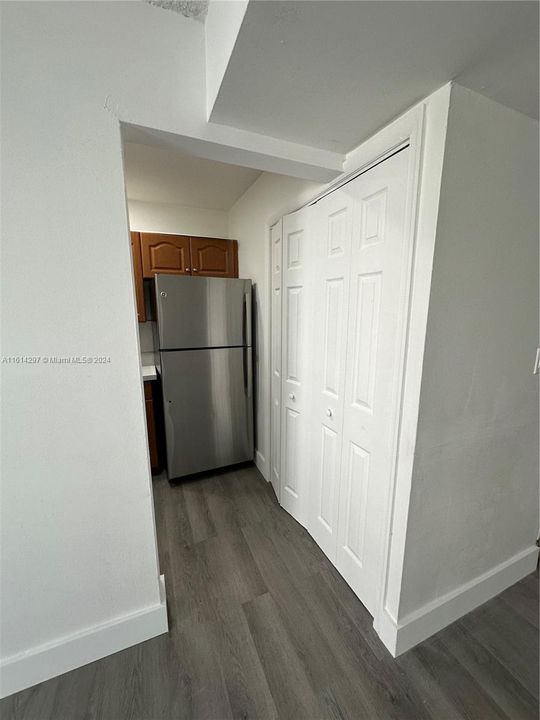 For Sale: $205,000 (2 beds, 1 baths, 1020 Square Feet)