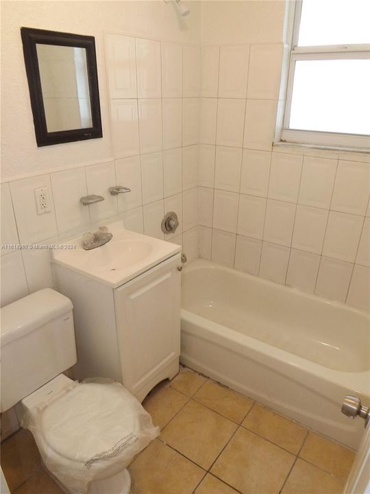 For Rent: $1,650 (1 beds, 1 baths, 2322 Square Feet)