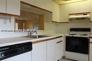 For Rent: $2,100 (2 beds, 2 baths, 1192 Square Feet)