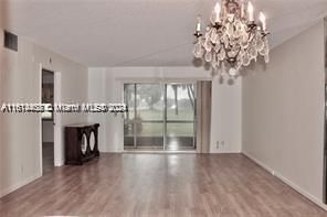 For Rent: $2,100 (2 beds, 2 baths, 1192 Square Feet)