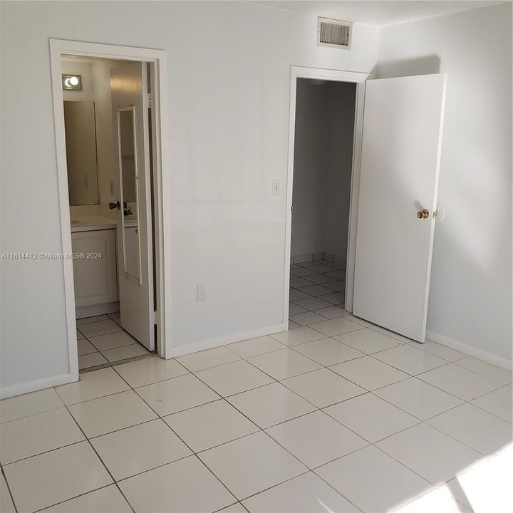 For Rent: $1,950 (2 beds, 2 baths, 750 Square Feet)