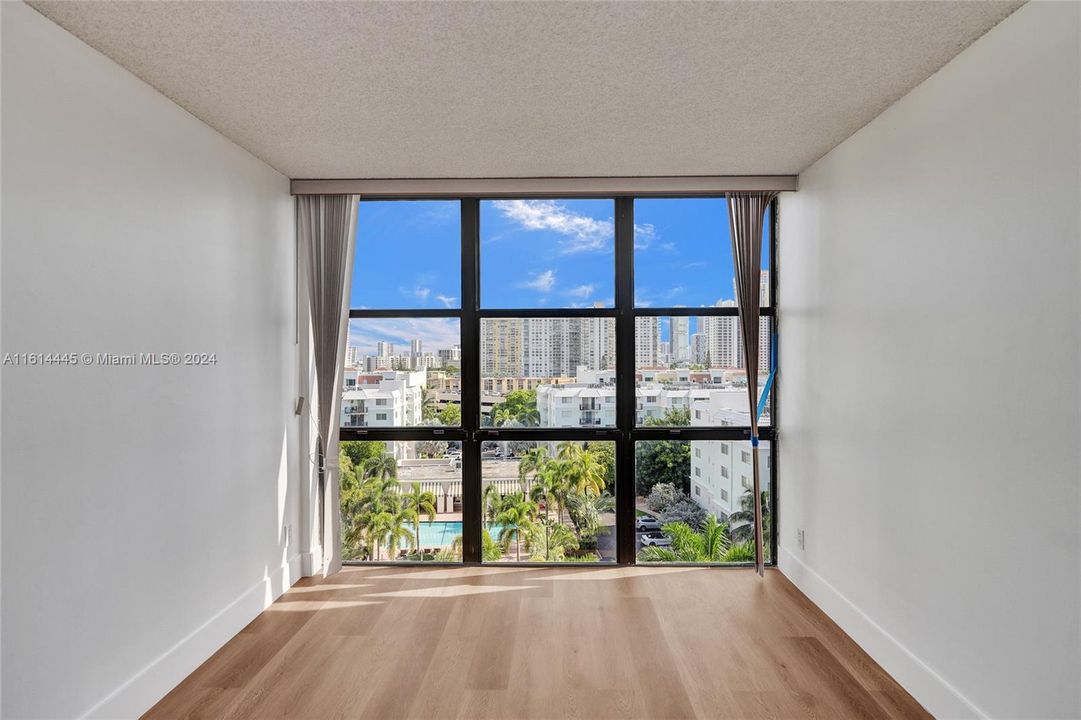 For Sale: $429,000 (2 beds, 2 baths, 1230 Square Feet)