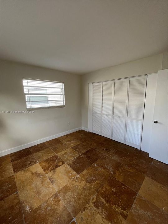 For Rent: $2,800 (2 beds, 1 baths, 1012 Square Feet)