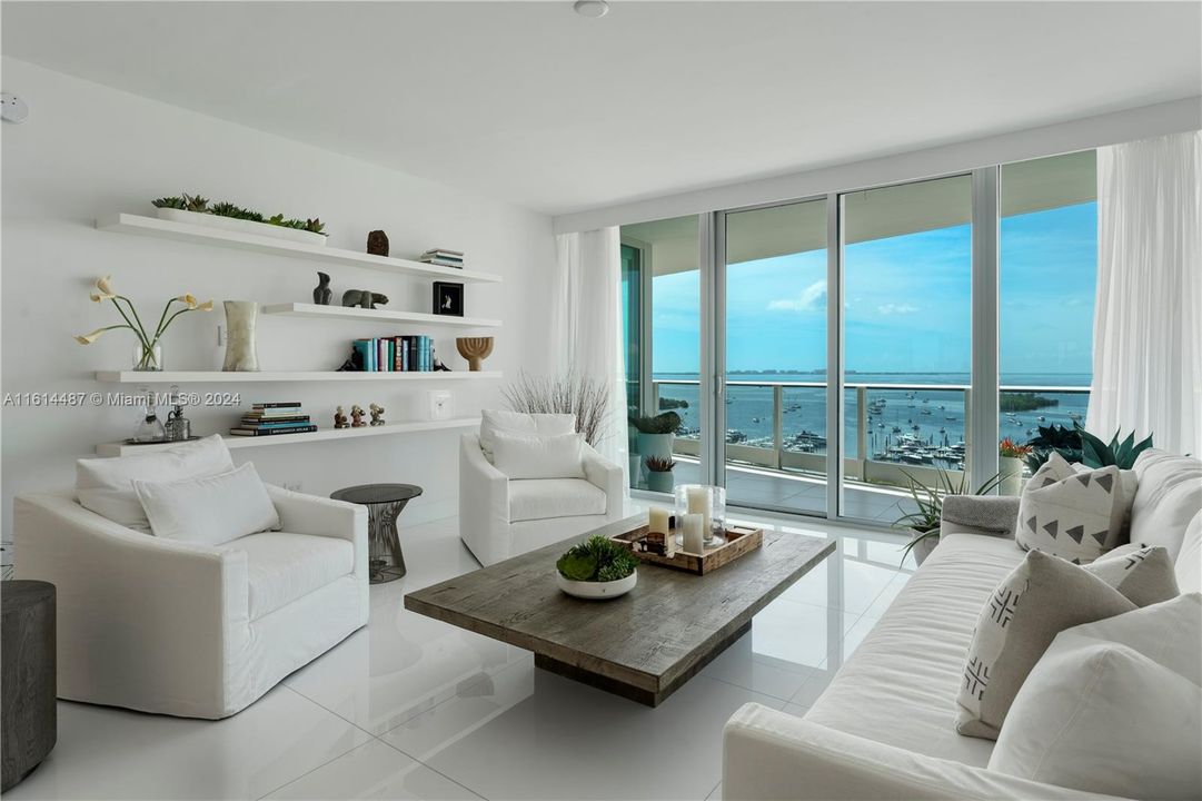 Active With Contract: $4,850,000 (3 beds, 3 baths, 2640 Square Feet)