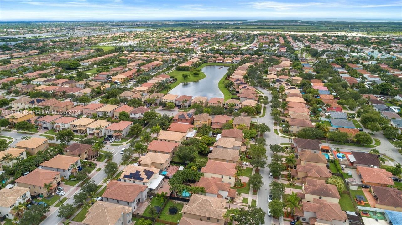 For Sale: $619,000 (3 beds, 2 baths, 2421 Square Feet)