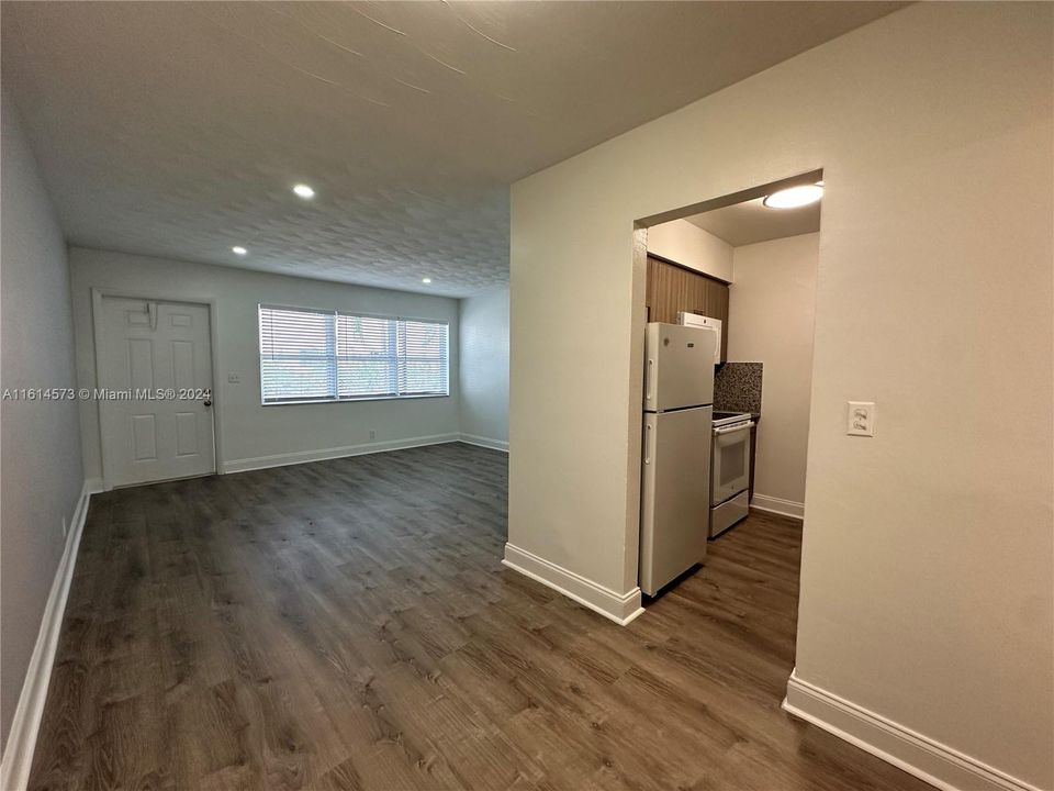 For Rent: $1,695 (1 beds, 1 baths, 0 Square Feet)