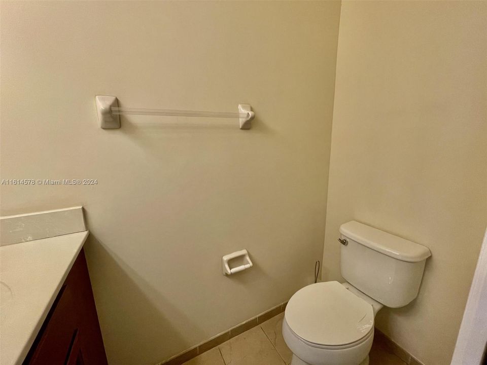 出租: $2,900 (3 贝兹, 2 浴室, 1284 平方英尺)