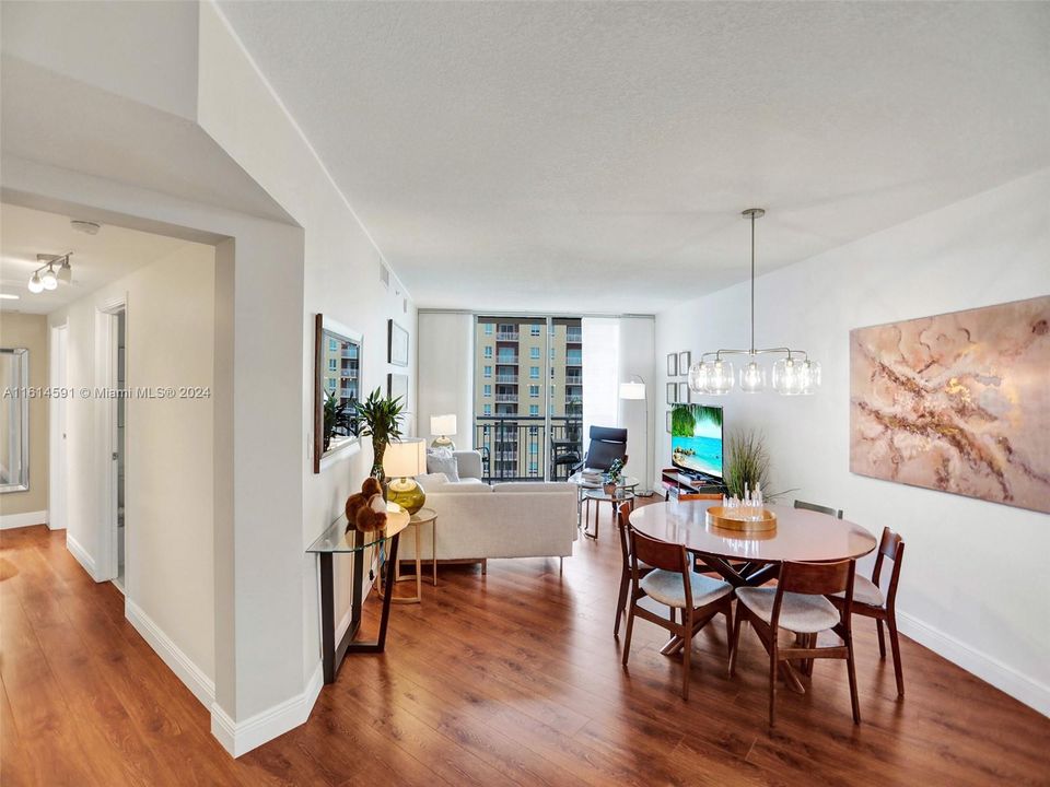 For Sale: $514,550 (2 beds, 2 baths, 1467 Square Feet)