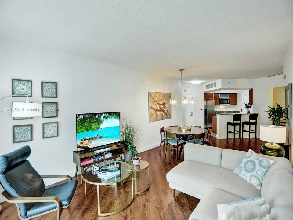 For Sale: $514,550 (2 beds, 2 baths, 1467 Square Feet)