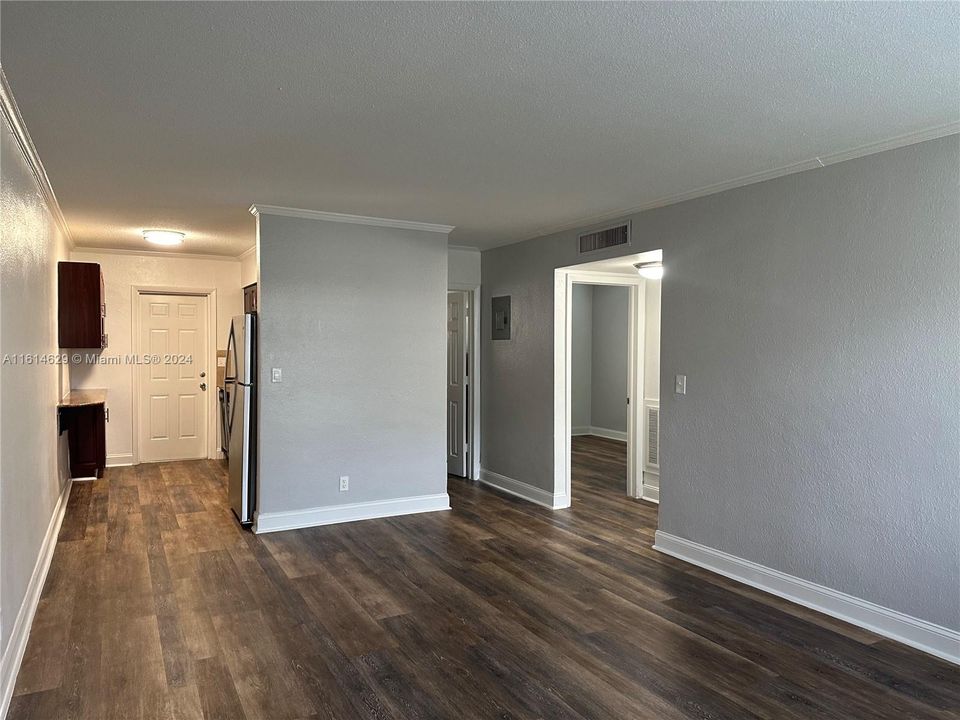 For Rent: $2,295 (2 beds, 1 baths, 0 Square Feet)