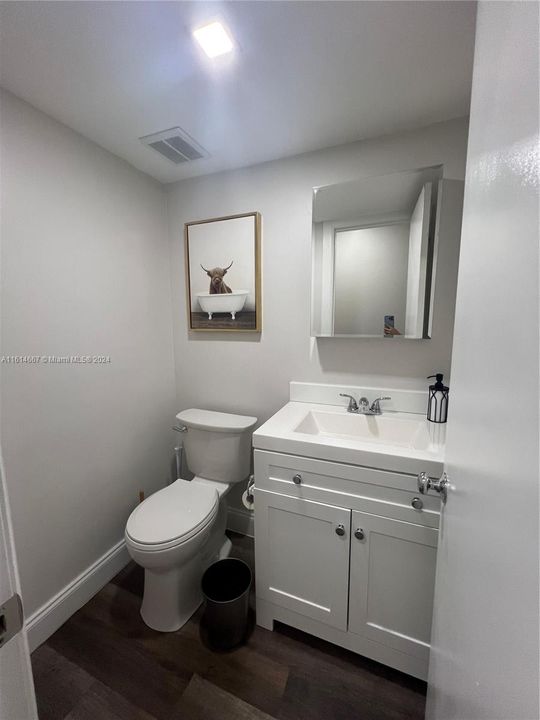 For Rent: $2,200 (1 beds, 1 baths, 630 Square Feet)