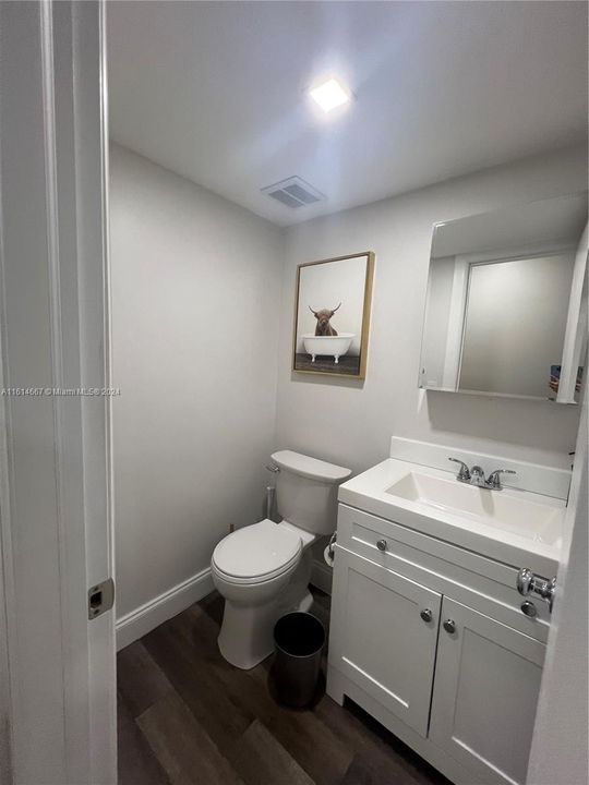 For Rent: $2,200 (1 beds, 1 baths, 630 Square Feet)