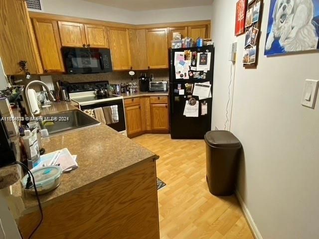 For Rent: $2,650 (2 beds, 2 baths, 1000 Square Feet)